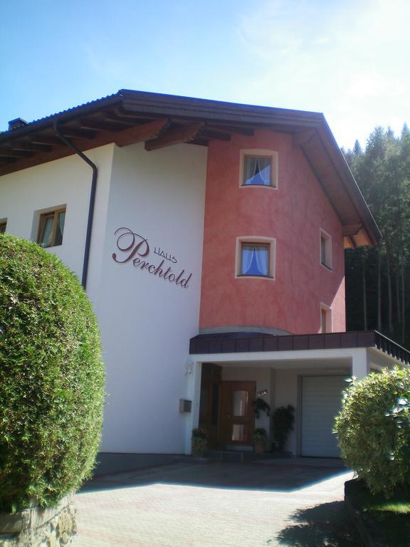 Haus Perchtold Apartment Huben  Exterior photo